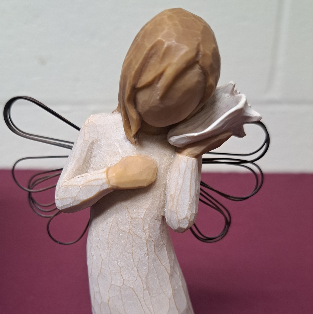 Willow Tree 2004 Thinking Of You Figurine